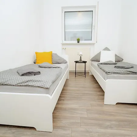 Frei In Bis Zu 11 Gaeste Willkommen Lägenhet