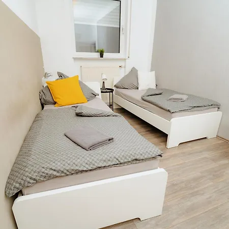 Frei In Bis Zu 11 Gaeste Willkommen * Nickenich