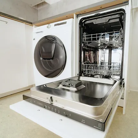Frei In Bis Zu 11 Gaeste Willkommen Apartment Nickenich